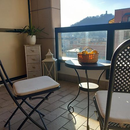 Bilocale Con Terrazzo E Box Auto Su Richiesta Como Exterior foto