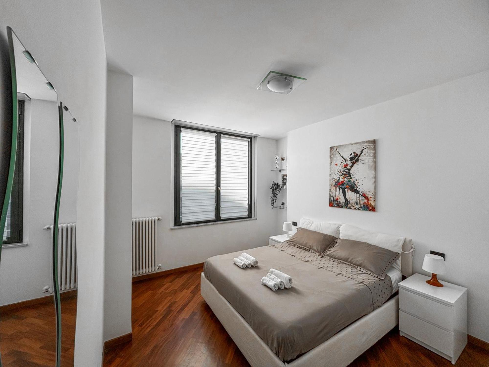 Bilocale Con Terrazzo E Box Auto Su Richiesta Como Exterior foto