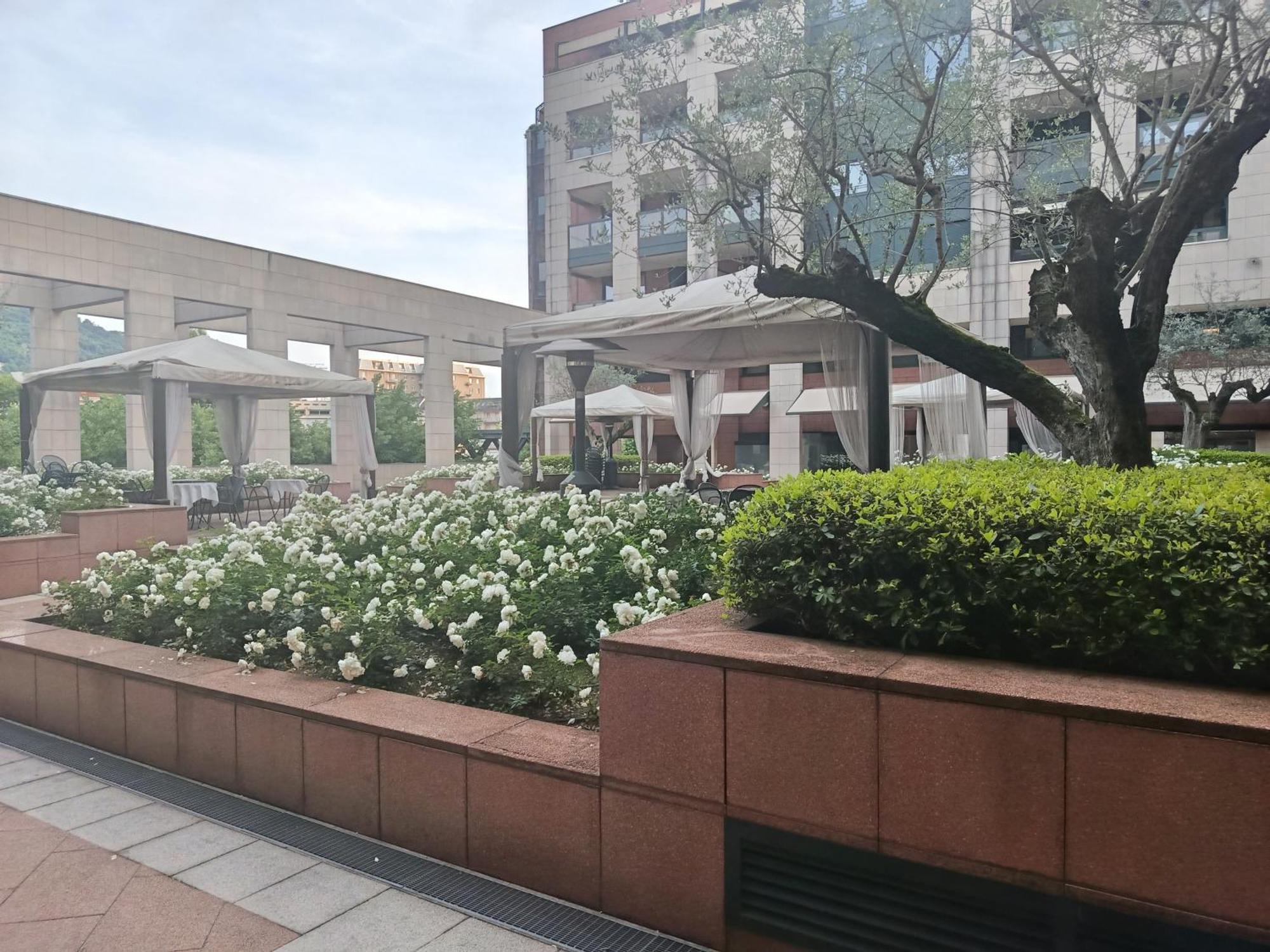 Bilocale Con Terrazzo E Box Auto Su Richiesta Como Exterior foto